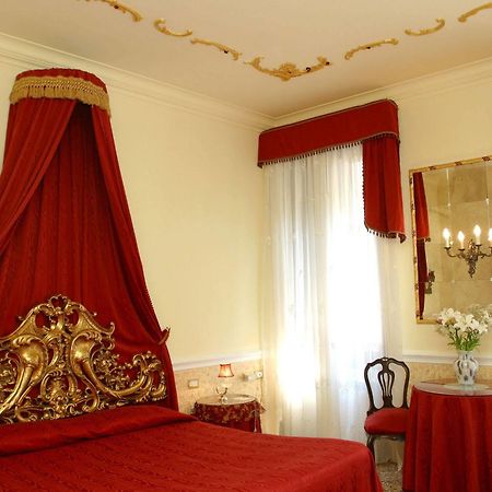 Casa Alla Fenice Venice Room photo